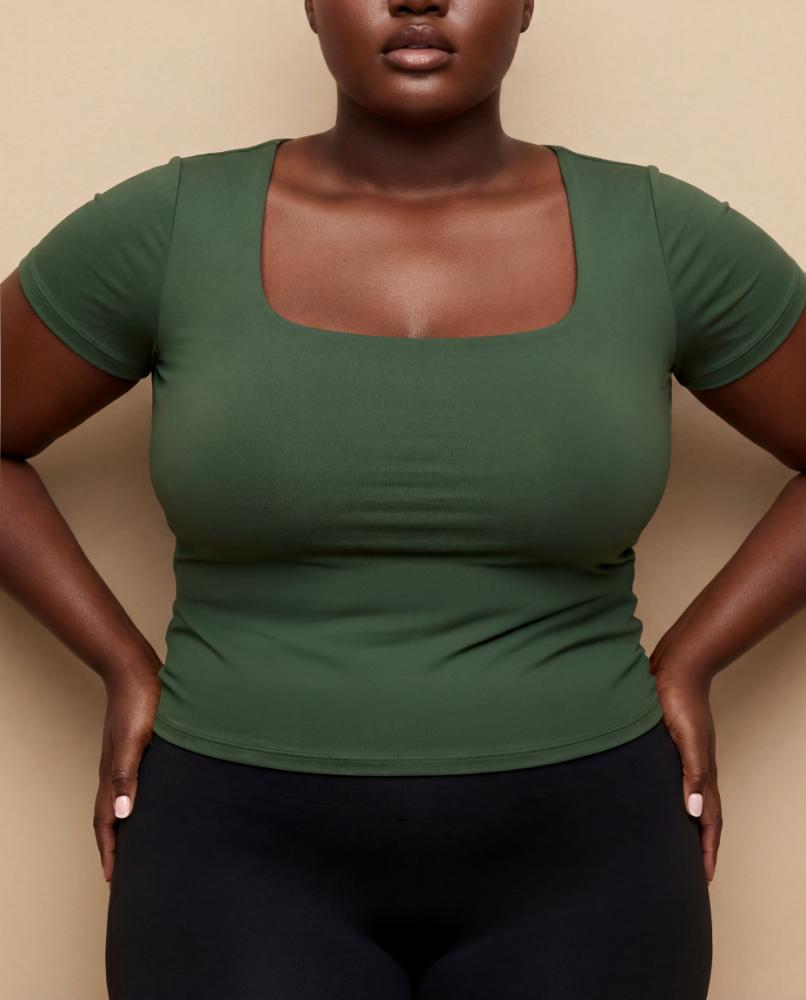 Basic Top Short Sleeve Low Neck